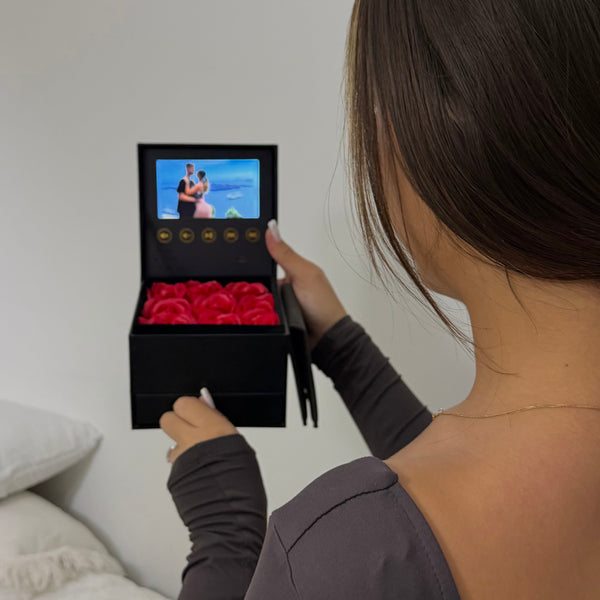 אריזת ורד עם מסך וידאו יוקרתי